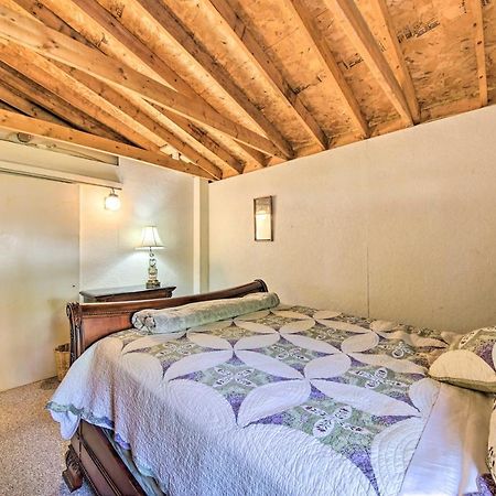 Rustic Retreat Across From Lake Family Friendly! Union Esterno foto